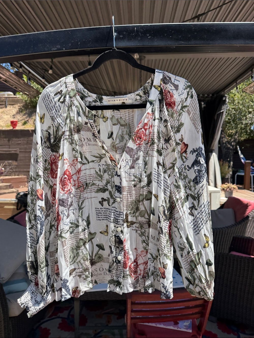 Alice + Olivia White Floral & Script Button-Front Blouse